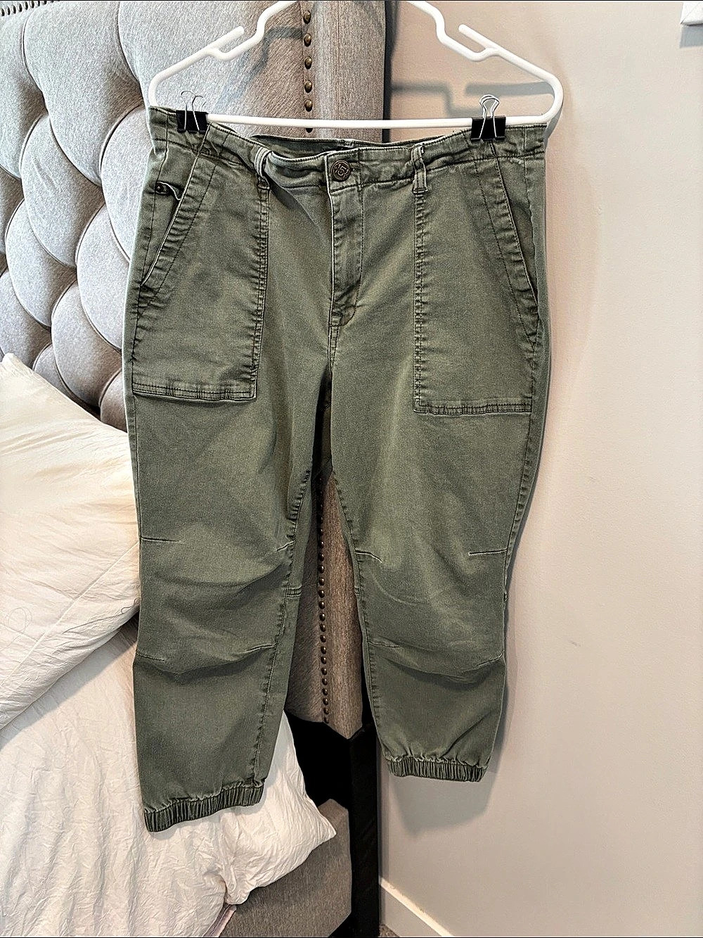 ONE5ONE Olive Cargo Jogger Pants Medium